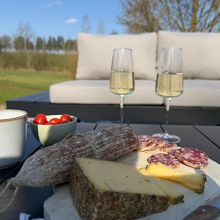 La Reliance - En Ardennes, Jacuzzi, Sauna Holiday home *