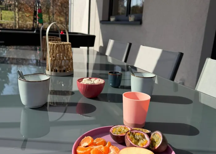 La Reliance - En Ardennes, Jacuzzi, Sauna Holiday home