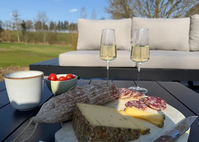 La Reliance - En Ardennes, Jacuzzi, Sauna Holiday home *